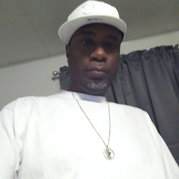 Meet your Posher, Zach - Picture 3 of 4